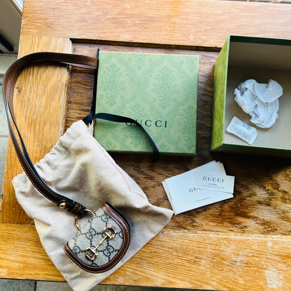 Authentic Gucci Leather Trimmed Logo Canvas AirPod Pro Cade W/Lanyard